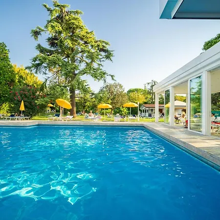 Hotel Ariston Molino Buja 4*