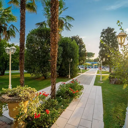 Ariston Molino Buja מלון